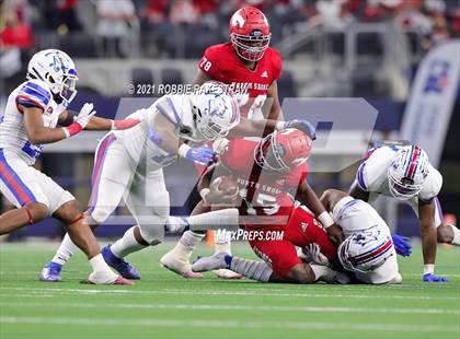 Thumbnail 1 in North Shore vs. Duncanville (UIL Football 6A D1 Finals) photogallery.