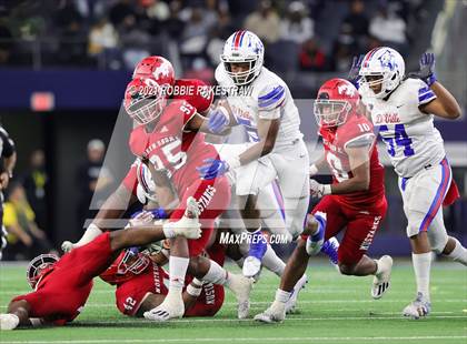 Thumbnail 2 in North Shore vs. Duncanville (UIL Football 6A D1 Finals) photogallery.