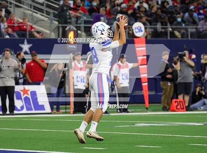 Thumbnail 2 in North Shore vs. Duncanville (UIL Football 6A D1 Finals) photogallery.