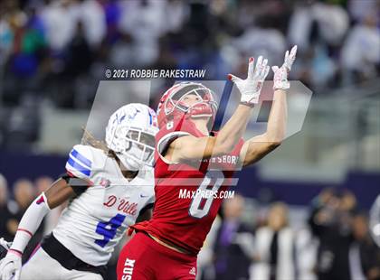 Thumbnail 3 in North Shore vs. Duncanville (UIL Football 6A D1 Finals) photogallery.