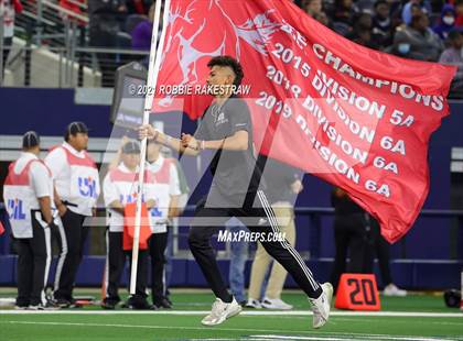 Thumbnail 3 in North Shore vs. Duncanville (UIL Football 6A D1 Finals) photogallery.