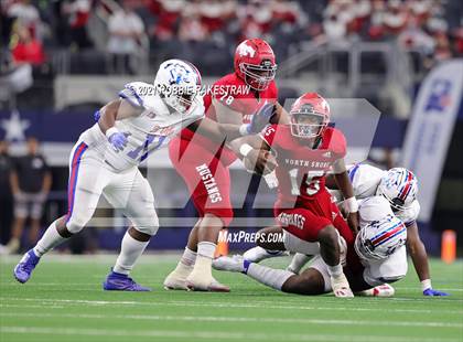 Thumbnail 3 in North Shore vs. Duncanville (UIL Football 6A D1 Finals) photogallery.