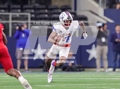 Thumbnail 1 in North Shore vs. Duncanville (UIL Football 6A D1 Finals) photogallery.
