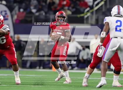 Thumbnail 1 in North Shore vs. Duncanville (UIL Football 6A D1 Finals) photogallery.