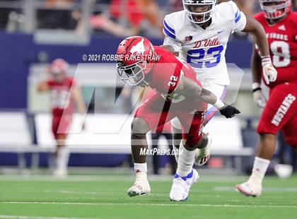 Thumbnail 2 in North Shore vs. Duncanville (UIL Football 6A D1 Finals) photogallery.
