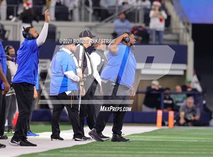 Thumbnail 2 in North Shore vs. Duncanville (UIL Football 6A D1 Finals) photogallery.