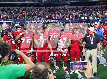 Thumbnail 2 in North Shore vs. Duncanville (UIL Football 6A D1 Finals) photogallery.