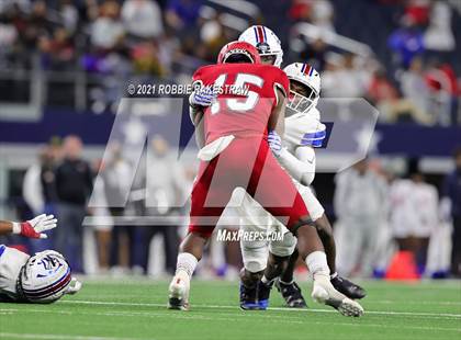 Thumbnail 2 in North Shore vs. Duncanville (UIL Football 6A D1 Finals) photogallery.