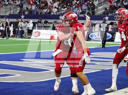 Thumbnail 2 in North Shore vs. Duncanville (UIL Football 6A D1 Finals) photogallery.