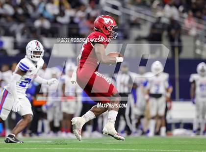 Thumbnail 3 in North Shore vs. Duncanville (UIL Football 6A D1 Finals) photogallery.