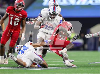 Thumbnail 2 in North Shore vs. Duncanville (UIL Football 6A D1 Finals) photogallery.
