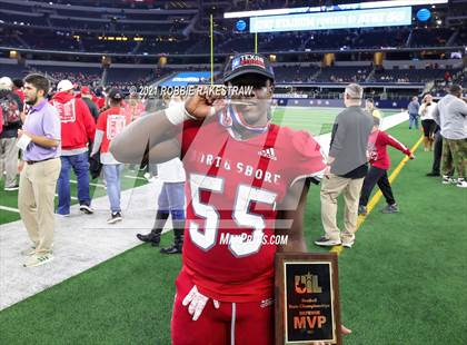 Thumbnail 3 in North Shore vs. Duncanville (UIL Football 6A D1 Finals) photogallery.