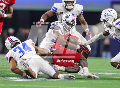 Thumbnail 3 in North Shore vs. Duncanville (UIL Football 6A D1 Finals) photogallery.