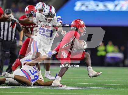 Thumbnail 3 in North Shore vs. Duncanville (UIL Football 6A D1 Finals) photogallery.