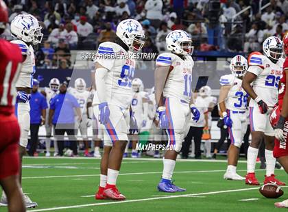 Thumbnail 2 in North Shore vs. Duncanville (UIL Football 6A D1 Finals) photogallery.