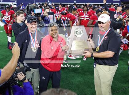 Thumbnail 1 in North Shore vs. Duncanville (UIL Football 6A D1 Finals) photogallery.