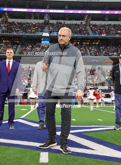 Thumbnail 1 in North Shore vs. Duncanville (UIL Football 6A D1 Finals) photogallery.