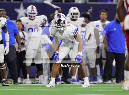 Thumbnail 2 in North Shore vs. Duncanville (UIL Football 6A D1 Finals) photogallery.