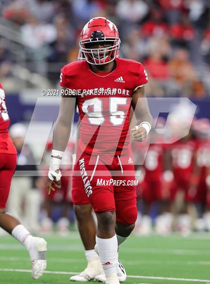 Thumbnail 1 in North Shore vs. Duncanville (UIL Football 6A D1 Finals) photogallery.