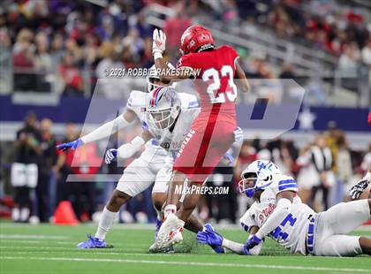 Thumbnail 2 in North Shore vs. Duncanville (UIL Football 6A D1 Finals) photogallery.