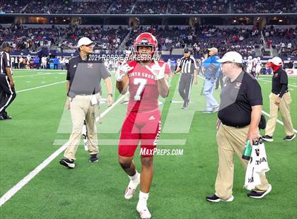 Thumbnail 1 in North Shore vs. Duncanville (UIL Football 6A D1 Finals) photogallery.