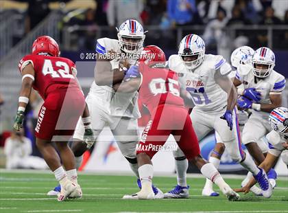 Thumbnail 1 in North Shore vs. Duncanville (UIL Football 6A D1 Finals) photogallery.