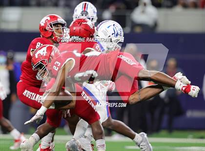 Thumbnail 2 in North Shore vs. Duncanville (UIL Football 6A D1 Finals) photogallery.