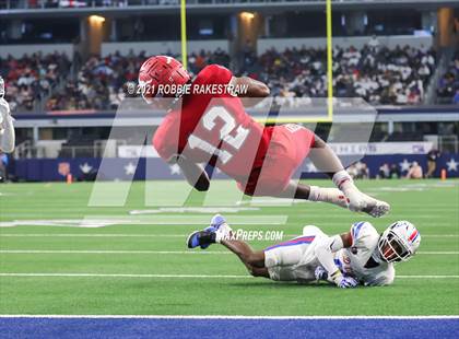 Thumbnail 3 in North Shore vs. Duncanville (UIL Football 6A D1 Finals) photogallery.