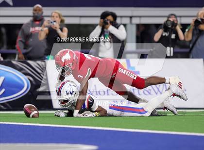 Thumbnail 1 in North Shore vs. Duncanville (UIL Football 6A D1 Finals) photogallery.