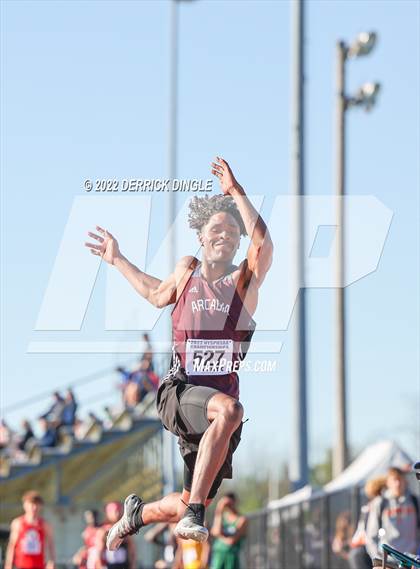 Thumbnail 2 in NYSPHAA Outdoor Track & Field Championships (Long Jump) photogallery.