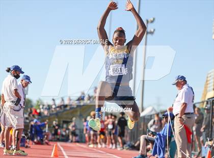 Thumbnail 3 in NYSPHAA Outdoor Track & Field Championships (Long Jump) photogallery.