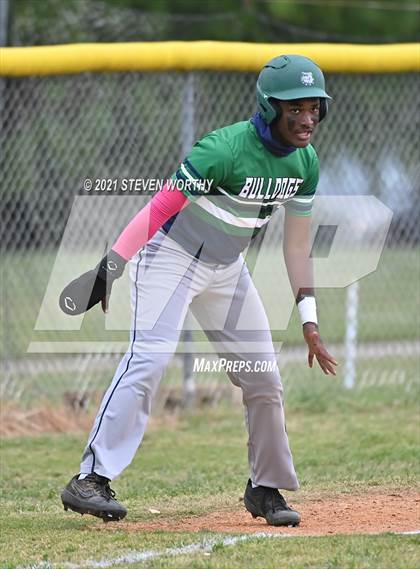 Thumbnail 1 in Enloe @ Southeast Raleigh photogallery.