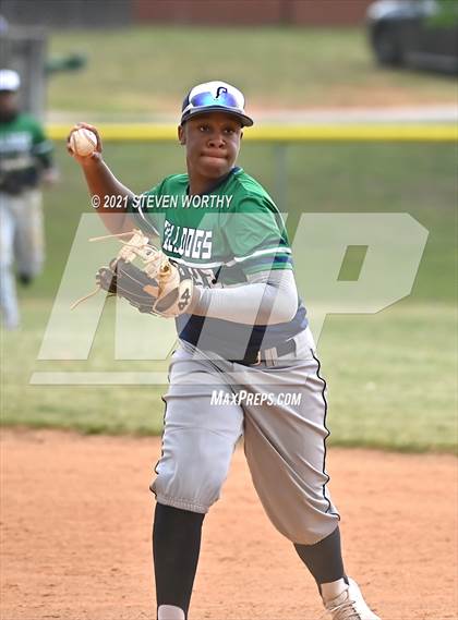 Thumbnail 3 in Enloe @ Southeast Raleigh photogallery.