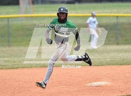 Thumbnail 1 in Enloe @ Southeast Raleigh photogallery.