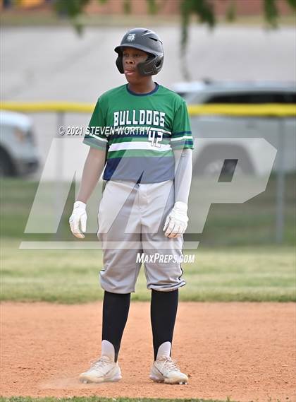 Thumbnail 2 in Enloe @ Southeast Raleigh photogallery.