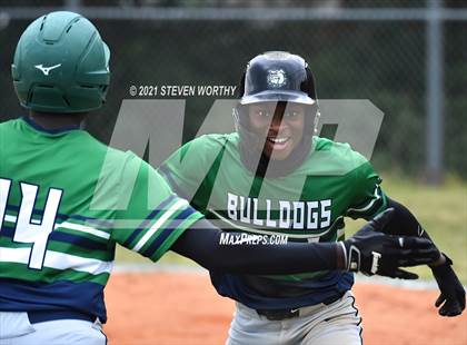 Thumbnail 3 in Enloe @ Southeast Raleigh photogallery.