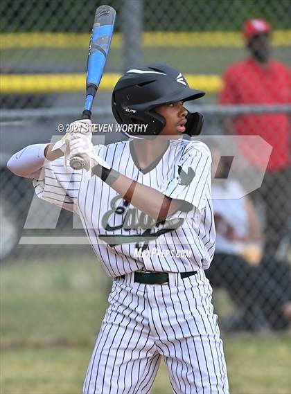 Thumbnail 1 in Enloe @ Southeast Raleigh photogallery.