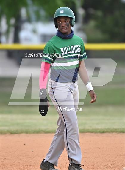 Thumbnail 3 in Enloe @ Southeast Raleigh photogallery.