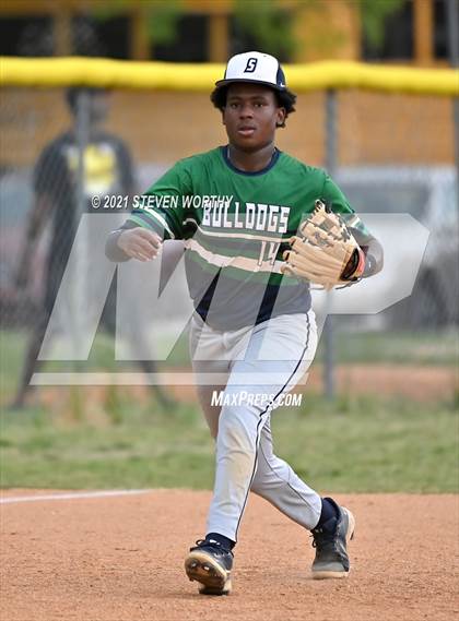 Thumbnail 3 in Enloe @ Southeast Raleigh photogallery.
