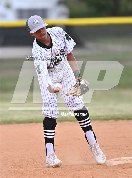 Thumbnail 1 in Enloe @ Southeast Raleigh photogallery.