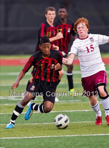 Thumbnail 2 in Fort Bend Austin vs Clear Creek (Region III Bi-District Playoff) photogallery.