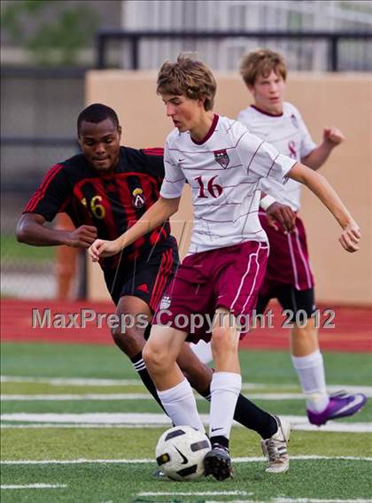 Thumbnail 3 in Fort Bend Austin vs Clear Creek (Region III Bi-District Playoff) photogallery.