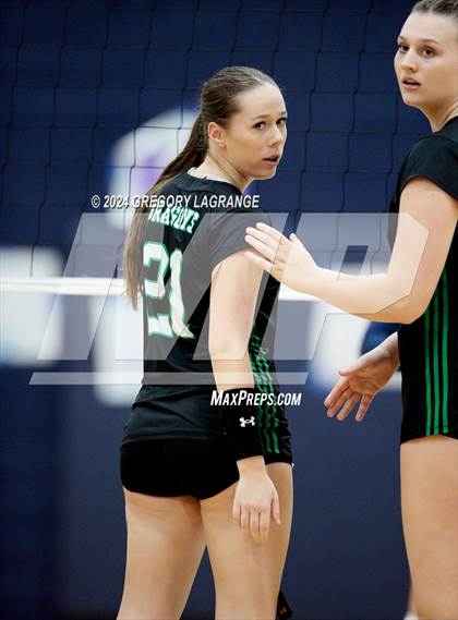Thumbnail 3 in Southlake Carroll vs Keller photogallery.