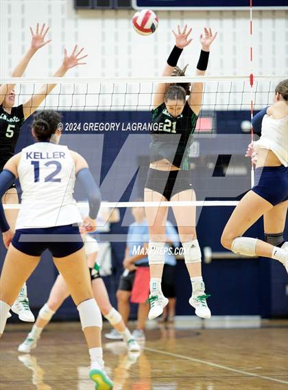 Thumbnail 2 in Southlake Carroll vs Keller photogallery.