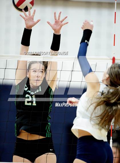 Thumbnail 3 in Southlake Carroll vs Keller photogallery.