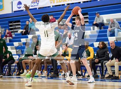Thumbnail 1 in Monsignor Bonner/Archbishop Prendergast Catholic vs. Malvern Prep photogallery.