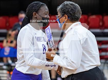 Thumbnail 2 in Green Level vs. Ardrey Kell (NCHSAA 4A Final) (1 of 2) (Pre-game, post-game, awards, and team photos) photogallery.