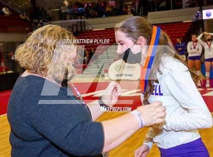 Thumbnail 2 in Green Level vs. Ardrey Kell (NCHSAA 4A Final) (1 of 2) (Pre-game, post-game, awards, and team photos) photogallery.