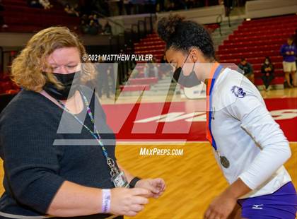 Thumbnail 1 in Green Level vs. Ardrey Kell (NCHSAA 4A Final) (1 of 2) (Pre-game, post-game, awards, and team photos) photogallery.