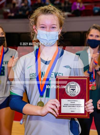 Thumbnail 2 in Green Level vs. Ardrey Kell (NCHSAA 4A Final) (1 of 2) (Pre-game, post-game, awards, and team photos) photogallery.